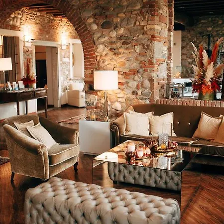 Borgo Il Mezzanino Farm stay
