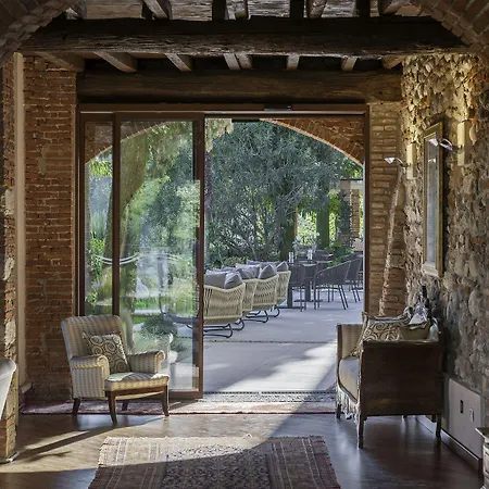 Borgo Il Mezzanino Farm stay