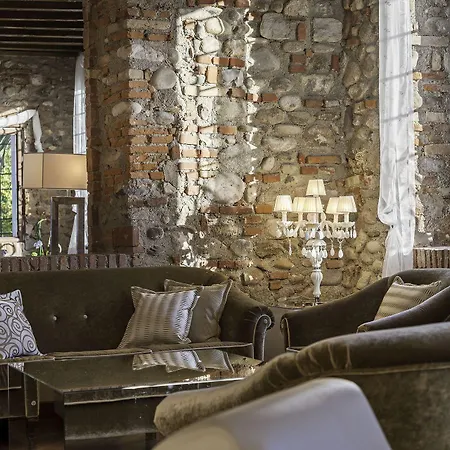 Borgo Il Mezzanino Farm stay